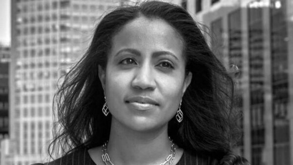 Loreanna Buck headshot